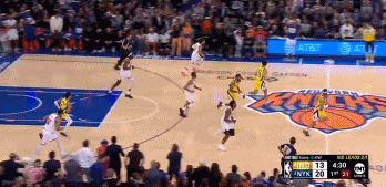 攻击性拉满！布伦森连续不讲理干拔三分打停对手！已砍下12分！